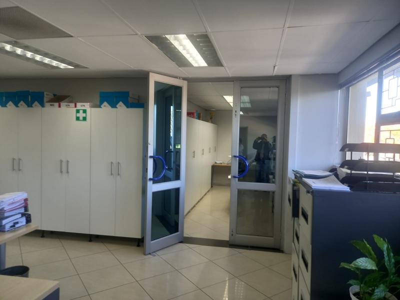 To Let commercial Property for Rent in Mill Park Eastern Cape
